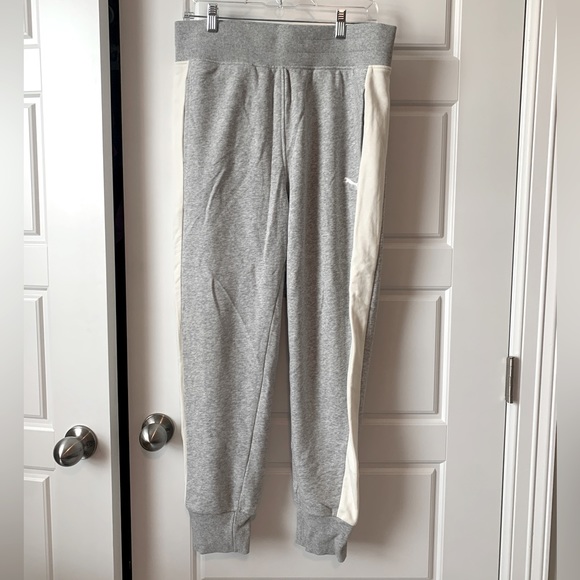 Puma grey and cream striped joggers, size Large - Picture 1 of 11